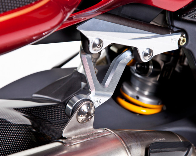 Motocorse Billet Muffler Exhaust Support For MV Agusta Brutale 4 Cylinder Models (B4) (99-18) Motocorse Billet Muffler Exhaust Support For MV Agusta Brutale 4 Cylinder Models (B4) (99-18)